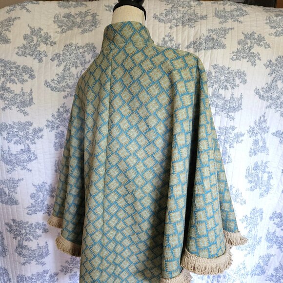 Pullover Cape Turquoise And Tan Vintage Fabric One Size NEW - Picture 8 of 11